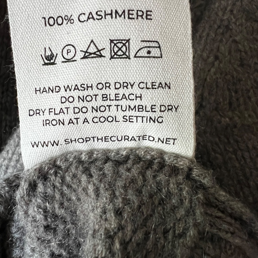 The Curated Classic Cashmere Cardigan in Otter Size S NWT - Picture 9 of 9